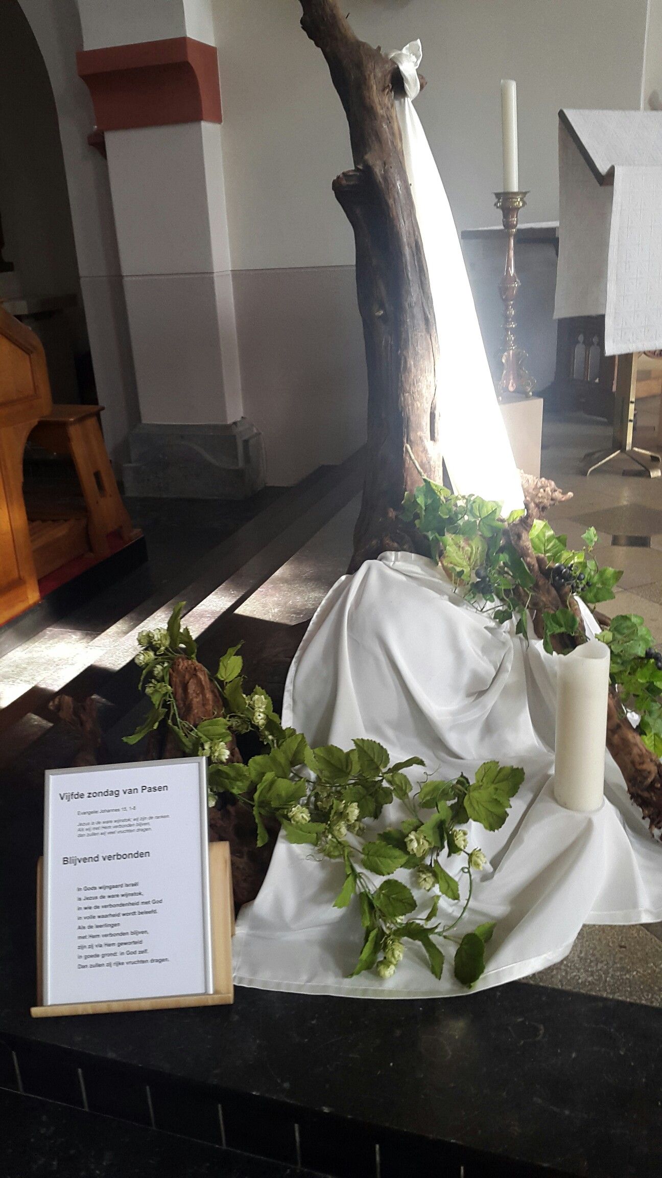 St. Antonius Abt kerk in Acht, Eindhoven 5e zondag van Pasen | Table - Een Abt Is Het Hoofd Van Dit Klooster
