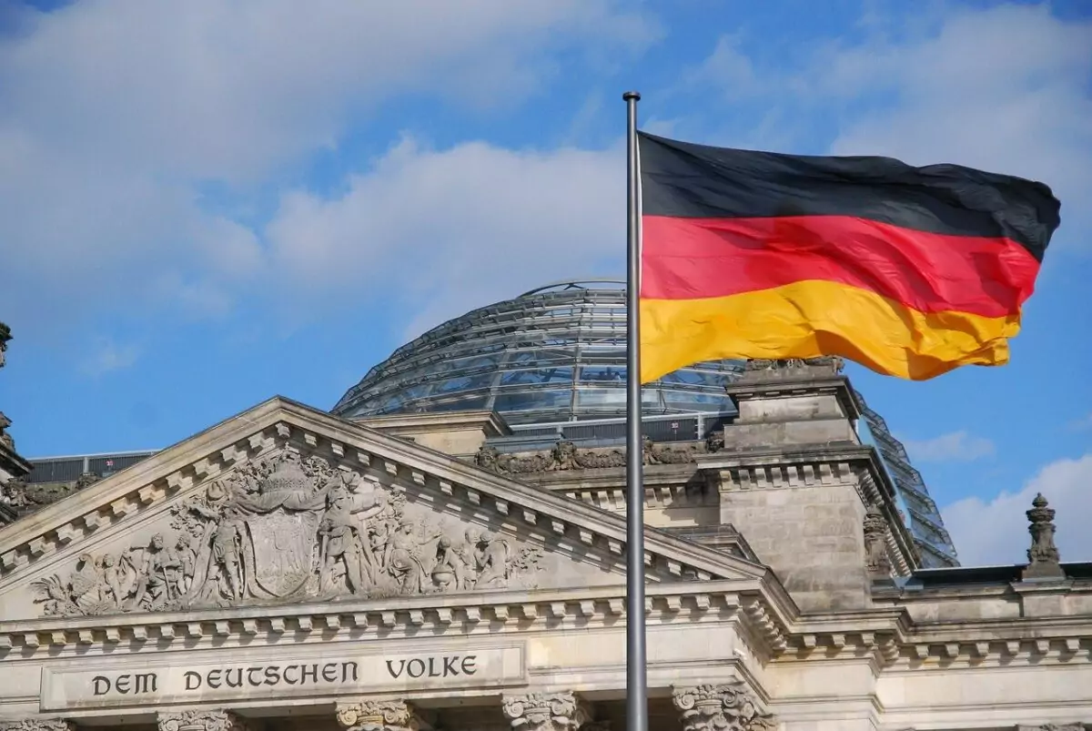 Staat macht im ersten Halbjahr 52 Milliarden Euro Miese! Hier die Details - Staat Vermeld Of Staat Vermeldt