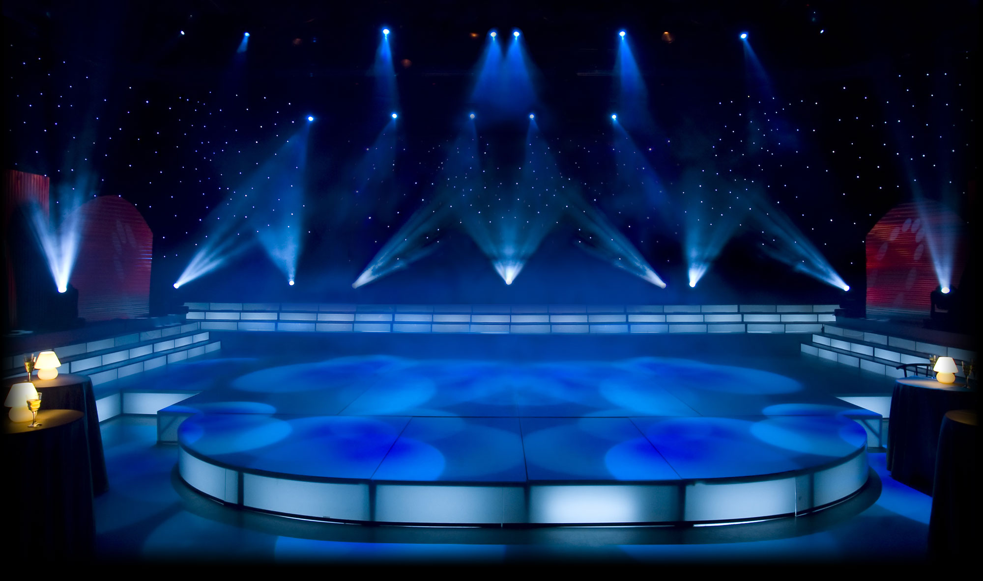 Stage Spotlight Wallpaper 18312 - Baltana - Stage In Het Buitenland Mbo