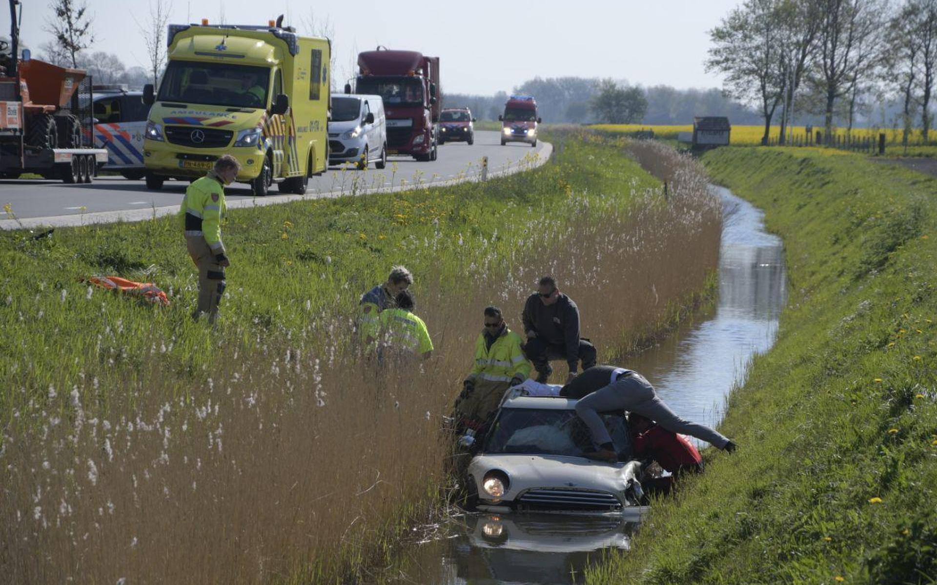 Stedumerweg bij Loppersum weer vrij na frontale aanrijding (update - Het Weer In Loppersum