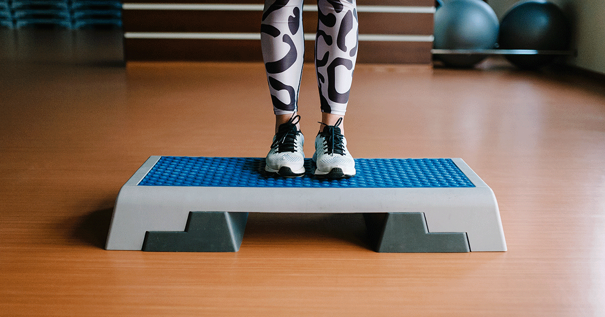 Step Aerobics: Benefits, Moves, and Tips - Step Up Waar Te Zien