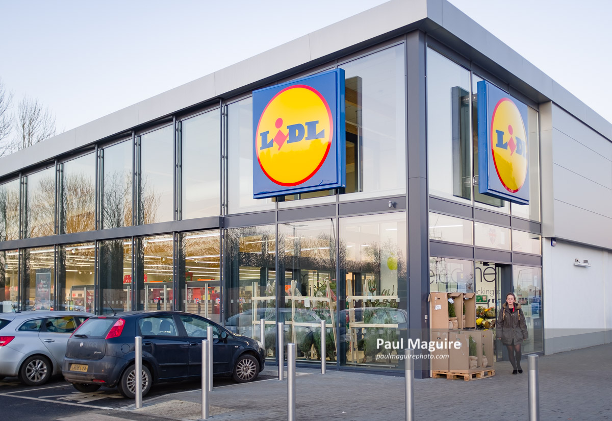 Stock photo - Lidl supermarket store exterior UK - Paul Maguire - Lidl Capelle Aan Den Ijssel Schermerhoek