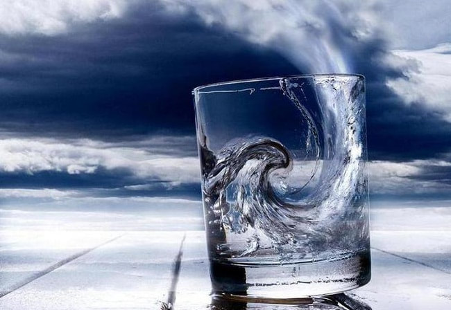 Storm In Glas Water