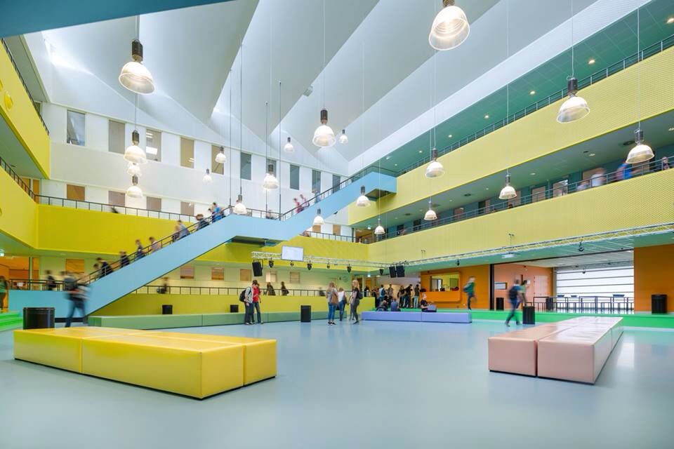Studio Ramin Visch heeft voor het Dr. Mollercollege en de Walewyc-Mavo - Hoeveel Middelbare Scholen In Amsterdam
