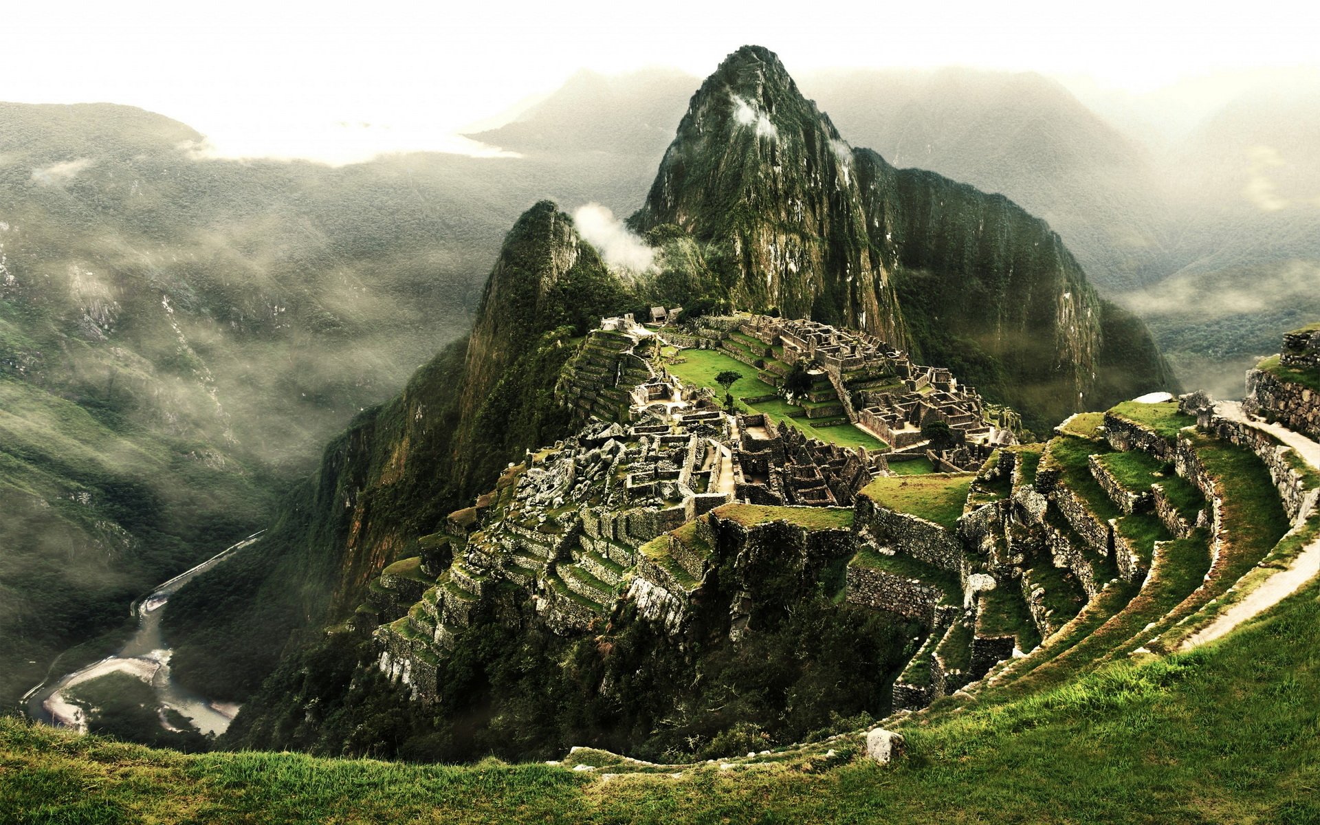 Stunning Machu Picchu HD Wallpaper: A Man-Made Marvel - Welk Volk Woonde In De Oude Stad Machu Picchu