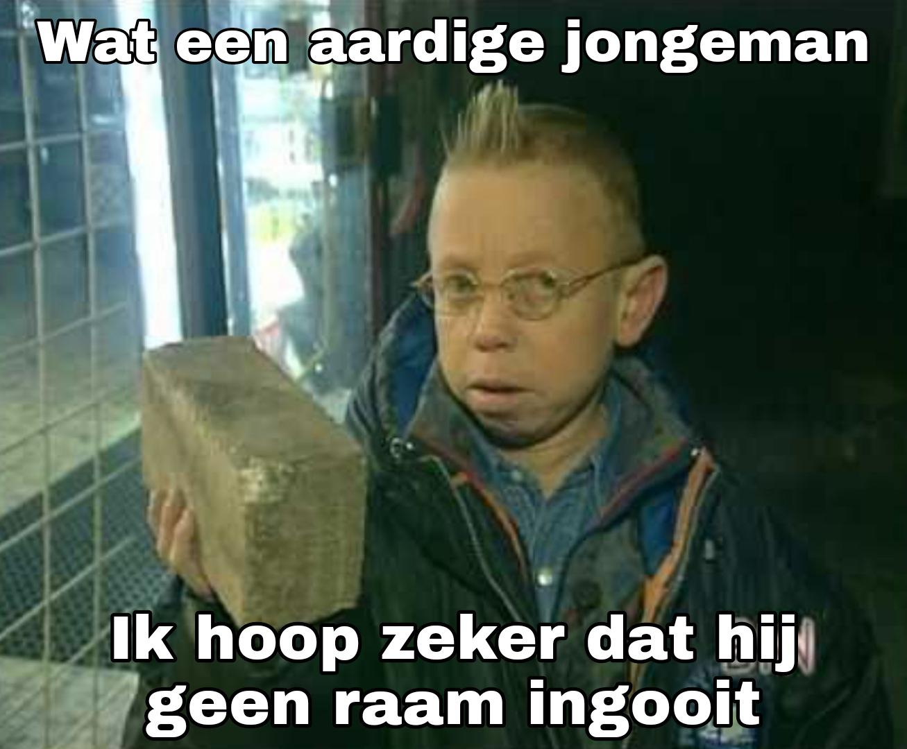 stuur voetfoto's - Aprilletje Zoet Geeft Nog Wel Eens Een Witte Hoed