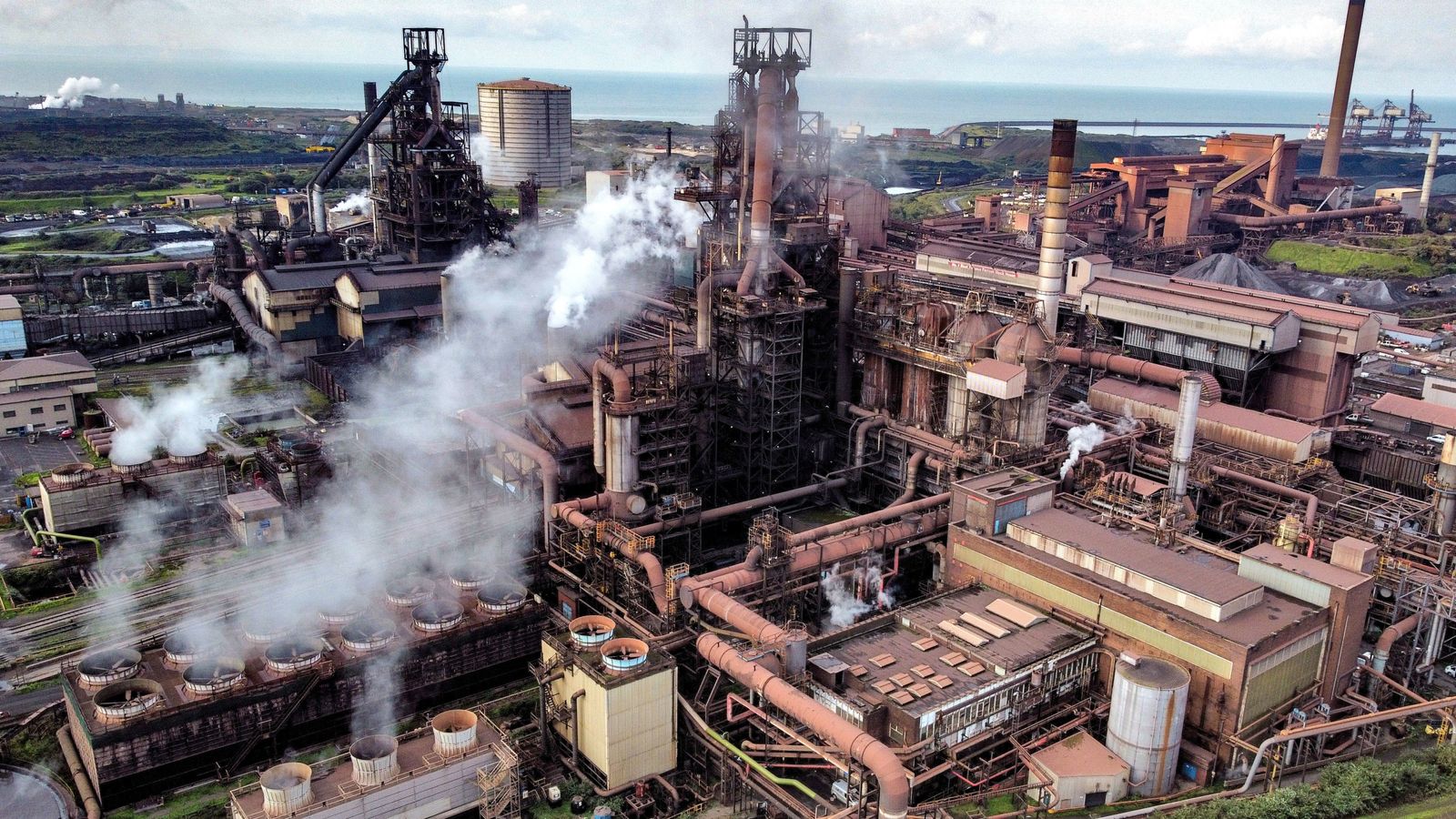 Tata Steel: Thousands of Port Talbot job losses likely | News UK Video - Hoe Heette Tata Steel In Ijmuiden Vroeger