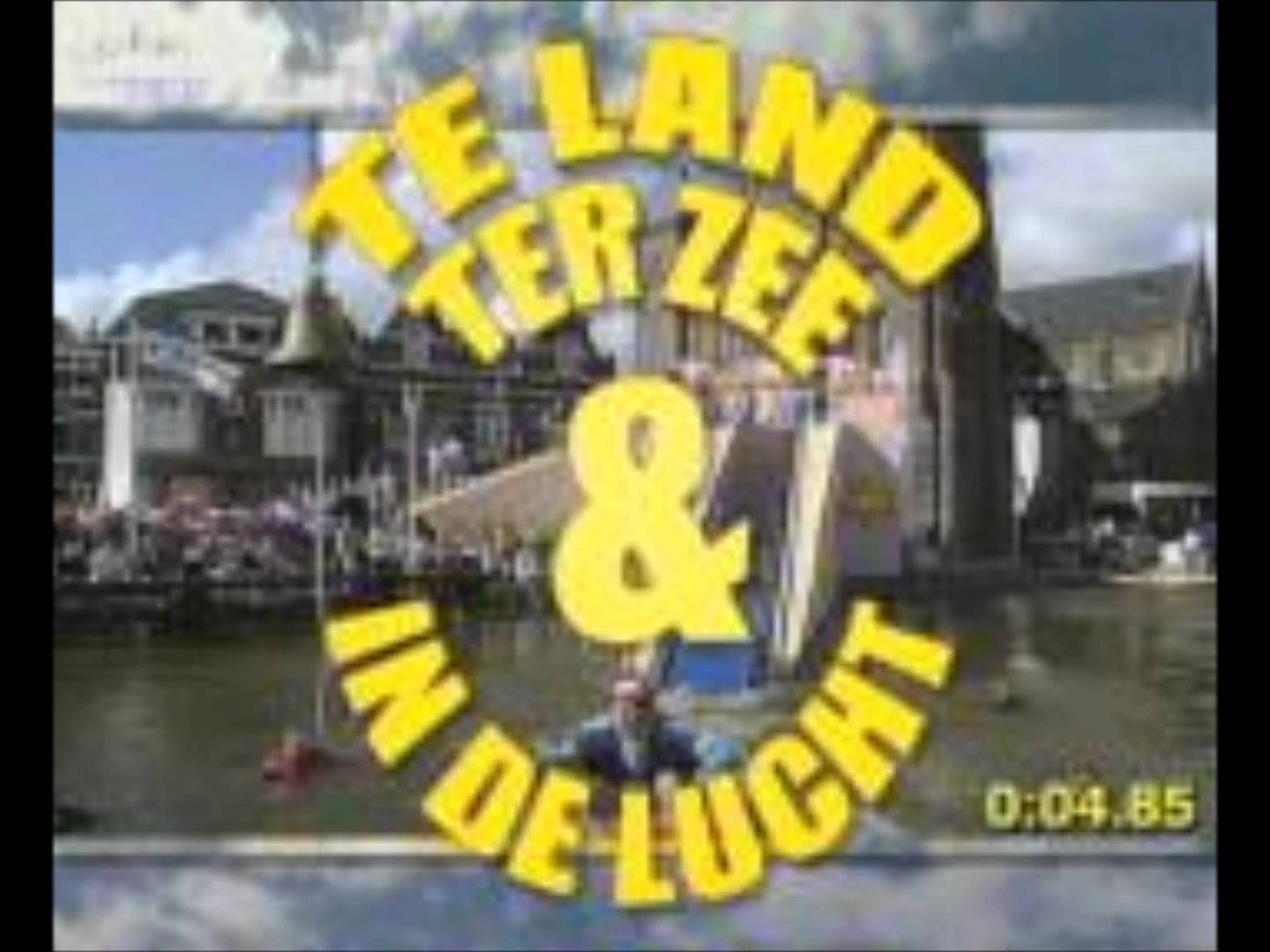 Presentator Te Land Ter Zee En In De Lucht