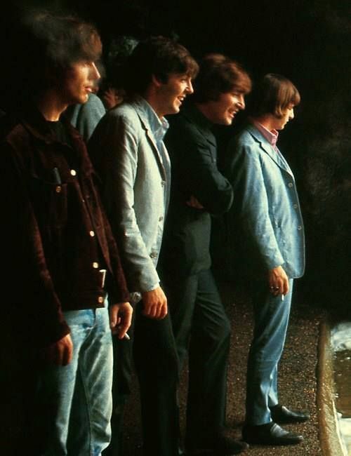 The Beatles 1966 | ~ Sing A Song ~ | Pinterest - Welke Hit Hadden De Beatles In 1966