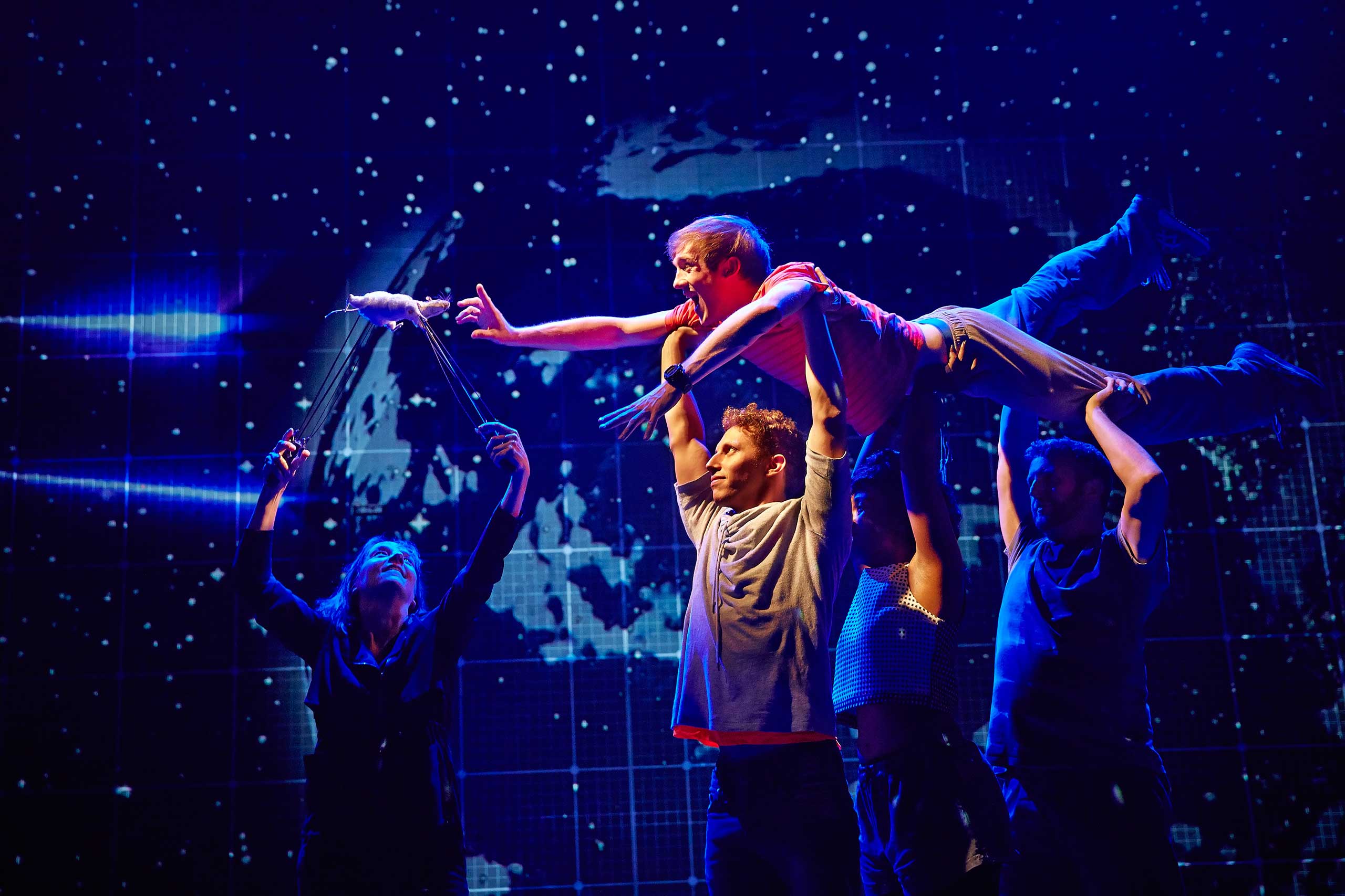 The Curious Incident of the Dog in the Night-Time: Theater Review | Time - The Curious Dog In The Nighttime