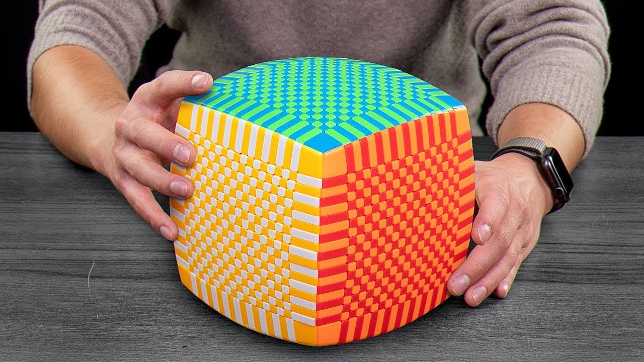 THE LARGEST RUBIK'S CUBE IN THE WORLD 19x19 | unboxing and review - YouTube - Waar Komt Rubiks Cube Vandaan