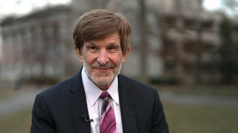 This Historian Has Been Successfully Predicting Who Will Win US - Hoe Zwaar Is Een Kogel Bij Kogelslingeren