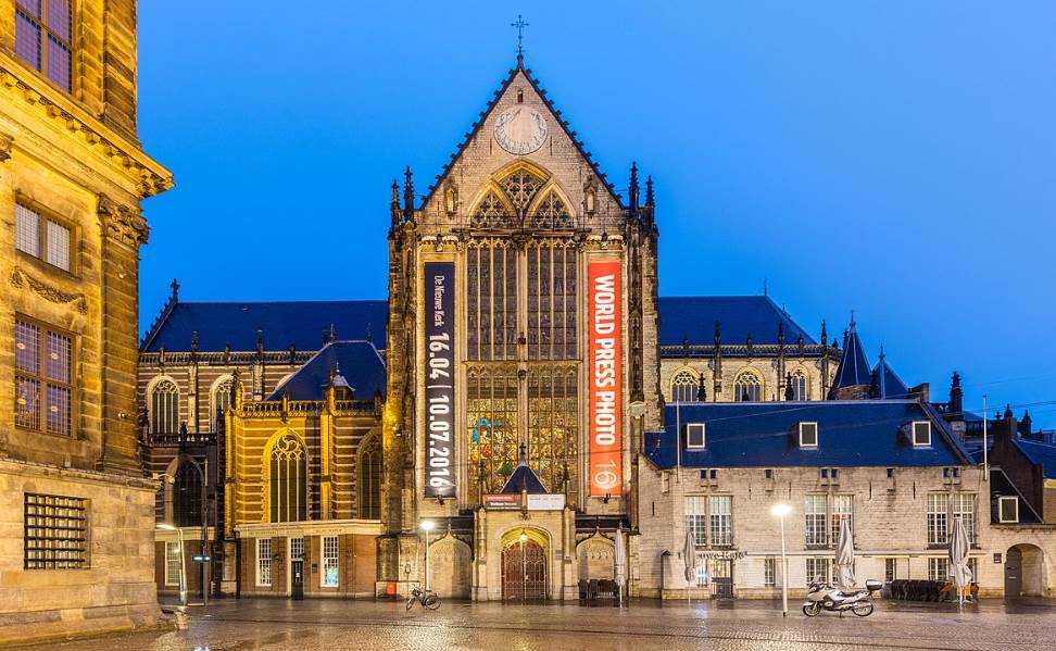 Top 10 Famous Buildings in Amsterdam - De Nieuwe Kerk Amsterdam