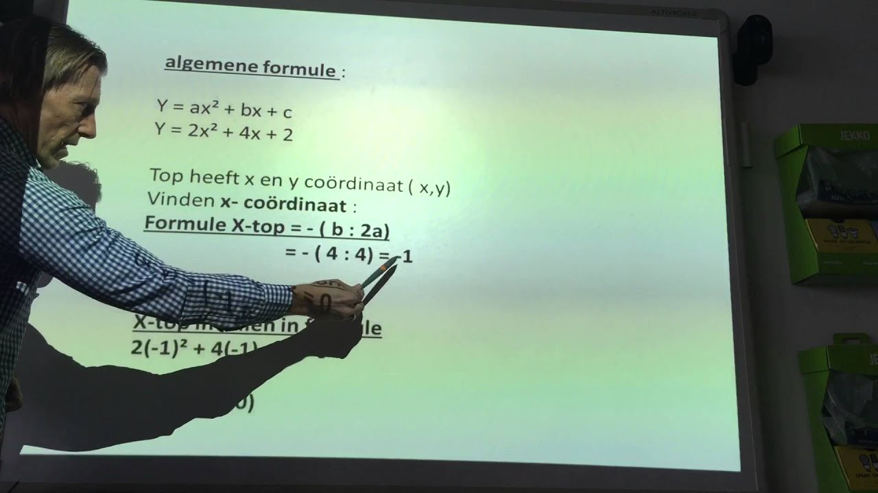 Top van een parabool - YouTube - Hoe Bereken Je De Top Van Een Parabool