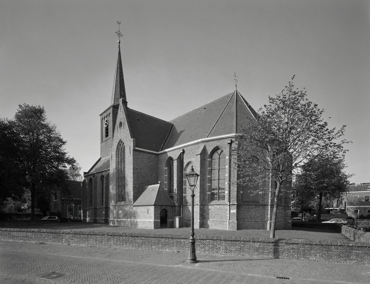 Toren van de Nederlands Hervormde Kerk in zwammerdam (zuid holland - Kerken In Zuid Holland