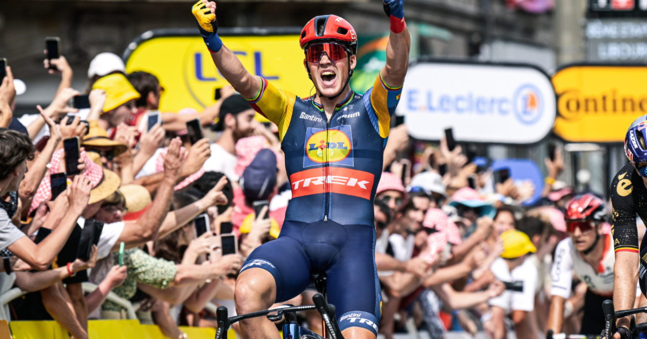 Tour De France Winner 2024 - Aimee Atlante - Spaanse Wielrenner Winnaar Tour De France
