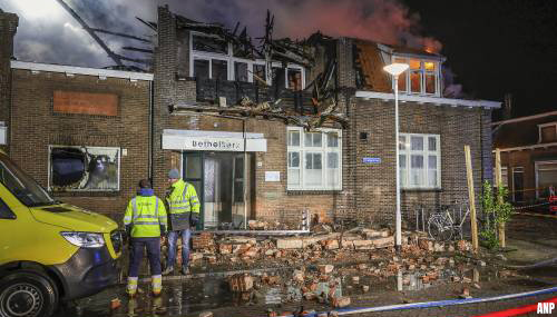 Transport Online - Kerkgebouw Rotterdam verwoest door brand, omwonenden - Kerk In Brand Rotterdam