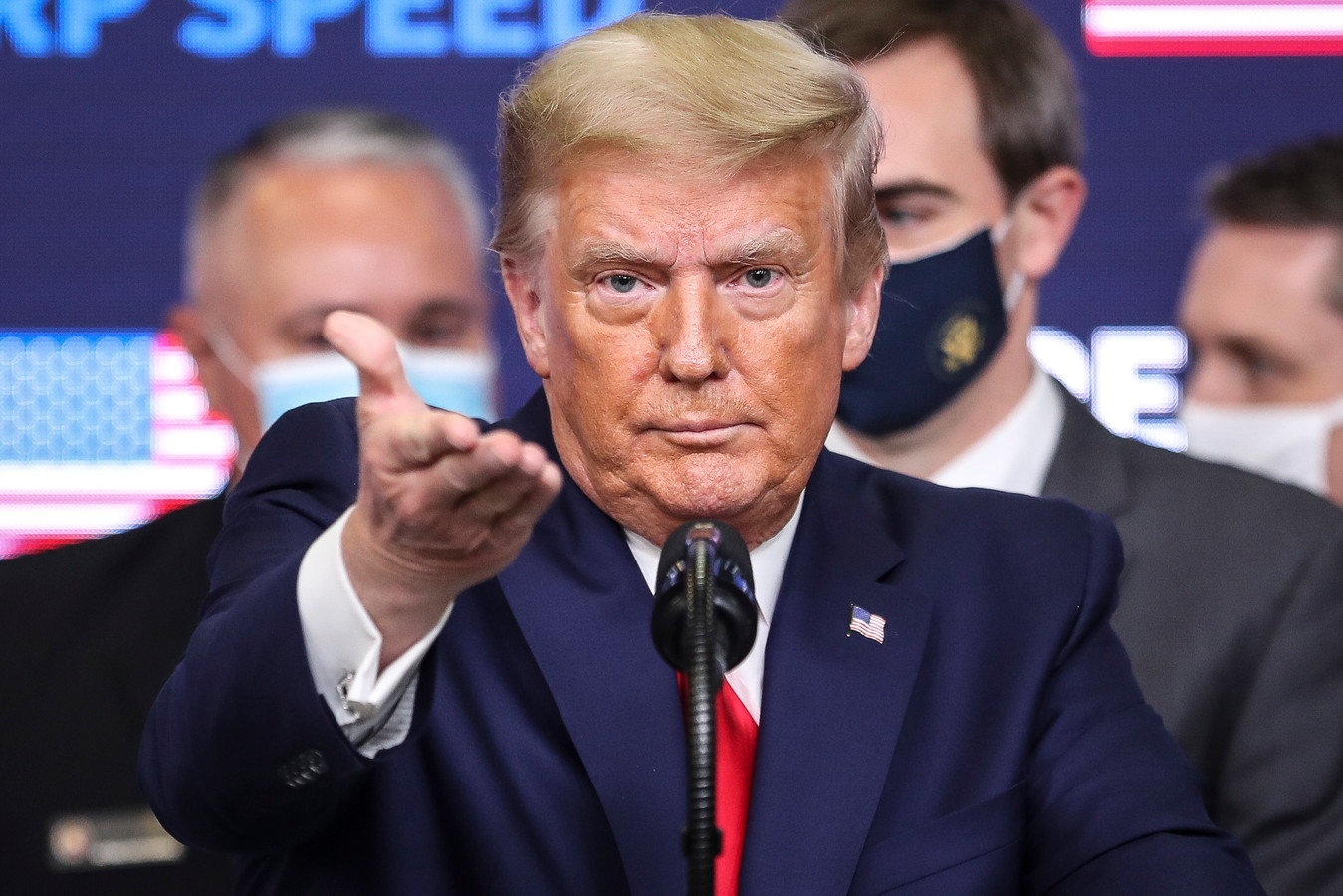 Trump weigert ‘schandalig’ coronasteunpakket te ondertekenen | Foto | AD.nl - Wanneer Werd Trump Officieel President