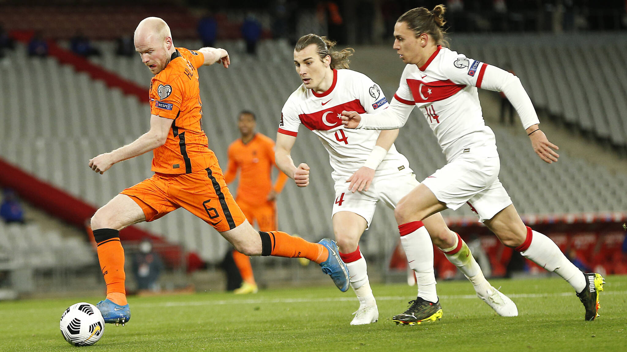 Turkije-Nederland 3-1: Oranje terug in wedstrijd na prachtgoal Klaassen - Hoeveel Is Het Geworden Tussen Nederland En Turkije