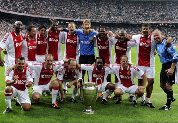 Una excelente foto, que hace recordar ese gran equipo, 1POR Edwin van - Heeft Ajax De Champions League Gewonnen