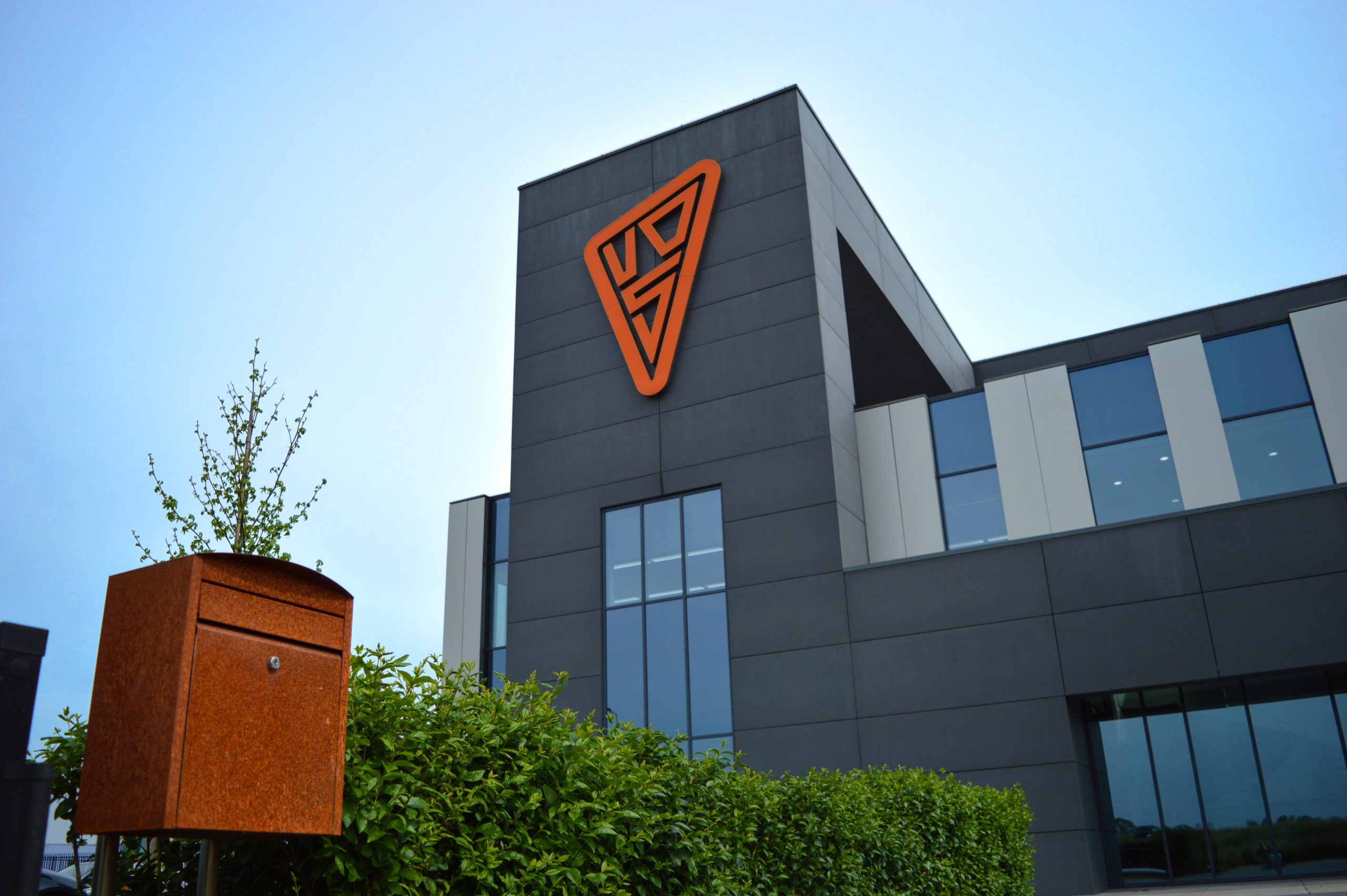 Van der Sluis Technische Bedrijven Kampen - Catsburg BV - Van Der Sluis Kampen