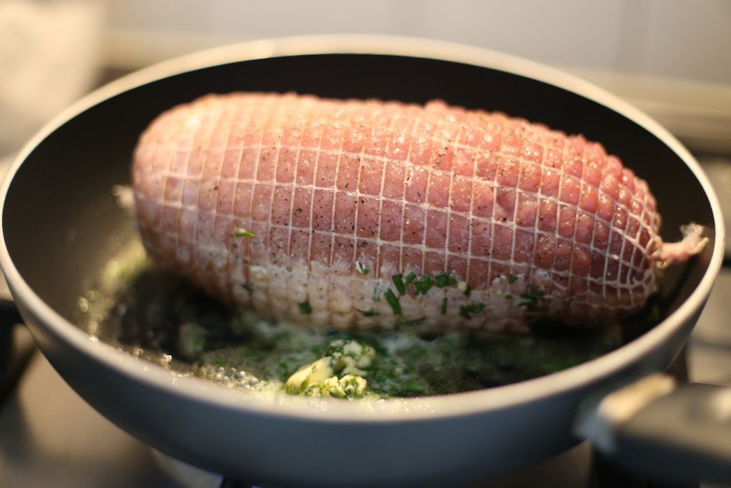 Varkensrollade uit de oven - Braden En Stoven In De Romertopf