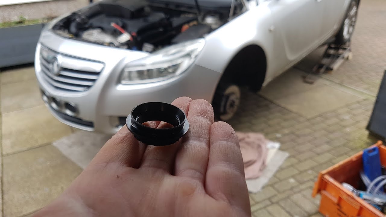 Vauxhall Insignia oil pickup seal/gasket. Low oil pressure warning - Waarom Heet Opel Vauxhall In Engeland