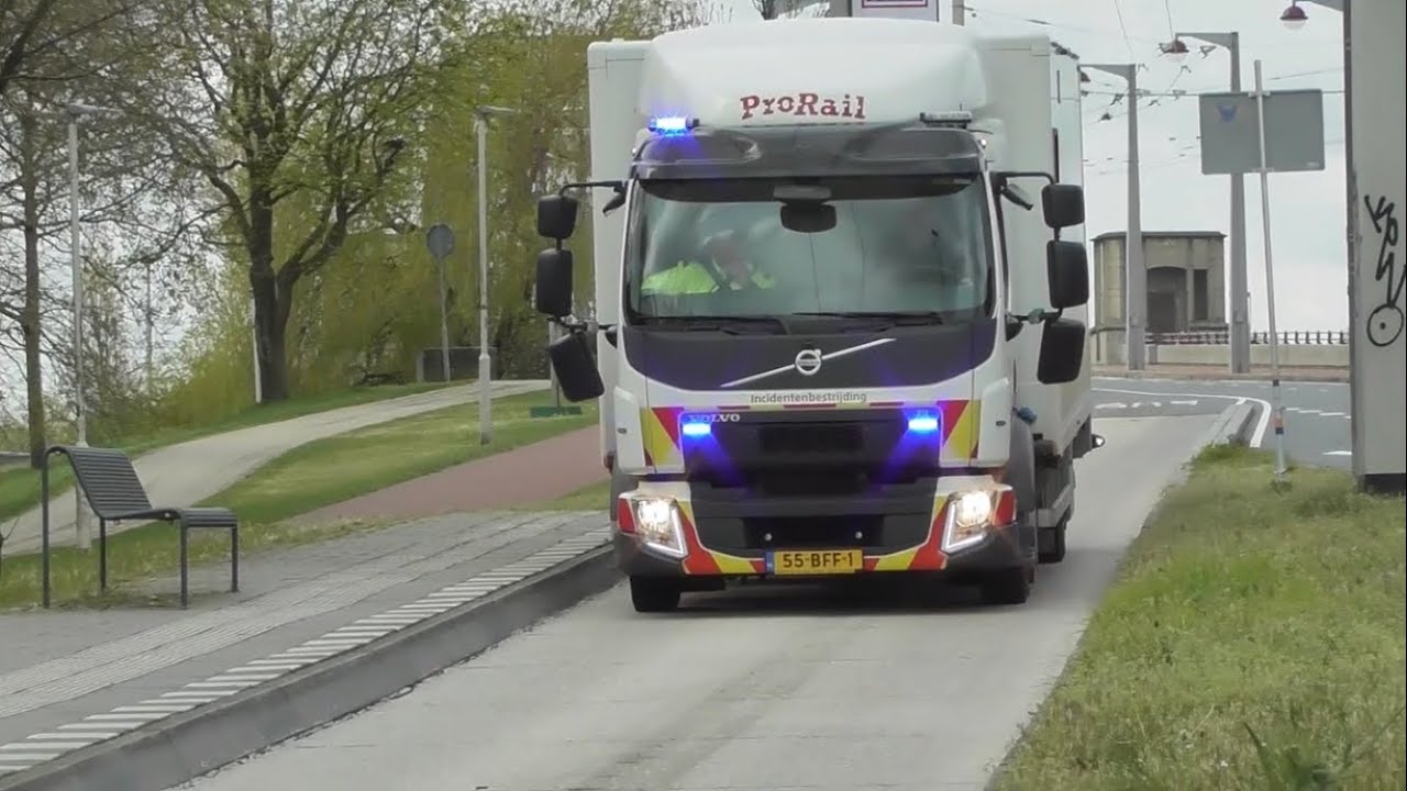 Veel hulpdiensten met spoed door Arnhem![ProRail vrachtwagen]! - YouTube - Manier Van Klanten Weghalen Waar Prorail Door Getroffen Wordt