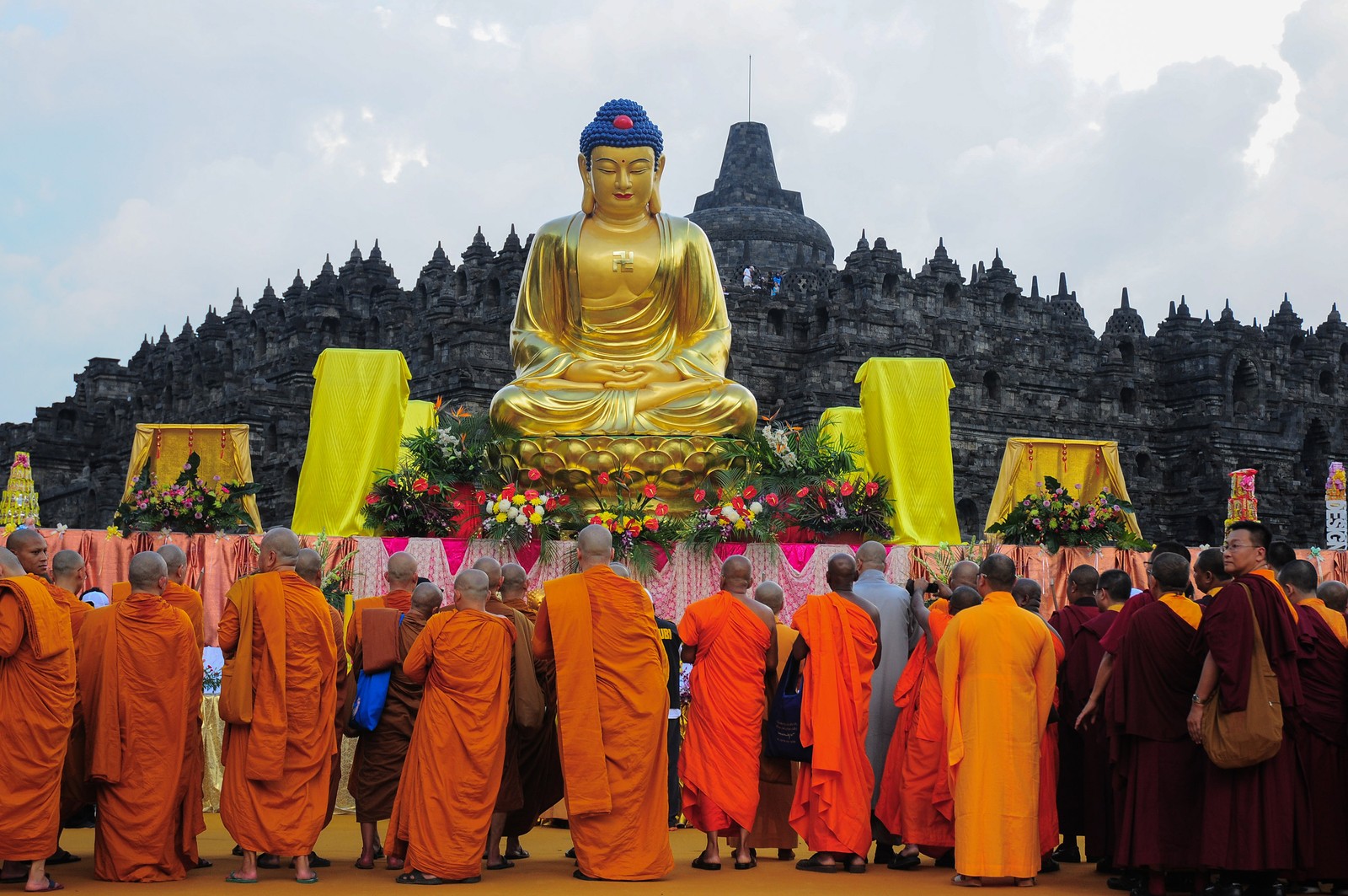 Vesak: A Guide to Celebrating Buddha's Life | Wanderlust - Waar Komt Het Boeddhisme Vandaan