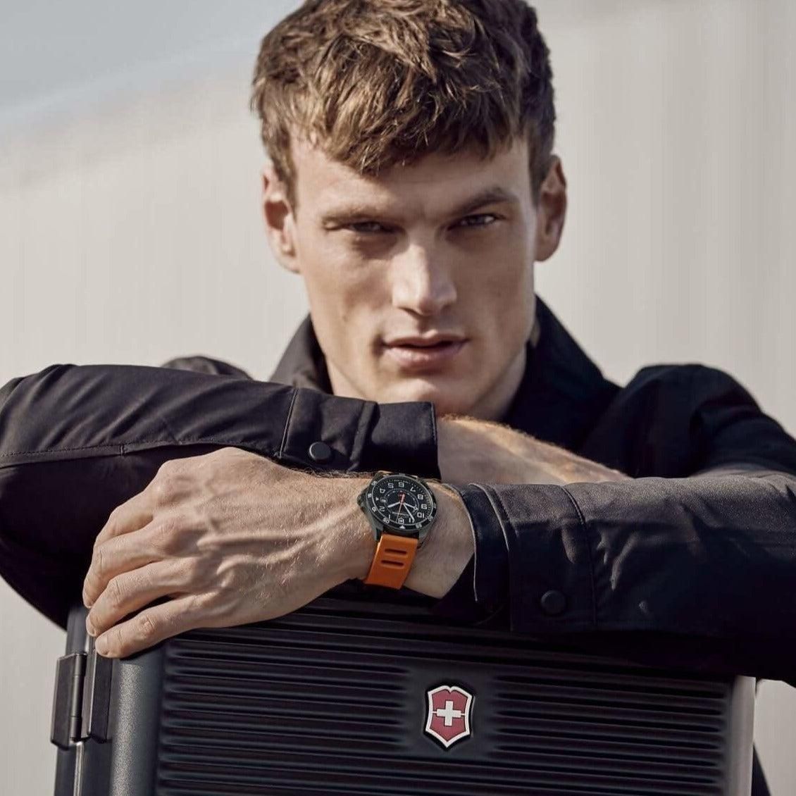 Victorinox - 241897 - FieldForce Sport GMT - Zwart en Oranje 42mm - Waar Je Zwitsers Voetbalelftal - Duits Voetbalelftal Kunt Kijken