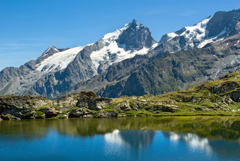 Zijrivier Rhone Ontspringt In Franse Alpen