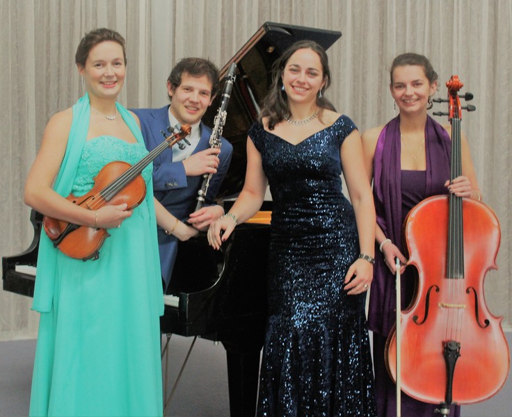 Violiste Lonne Pondman inhuren | Gigstarter - Eerste Violist Van Een Orkest