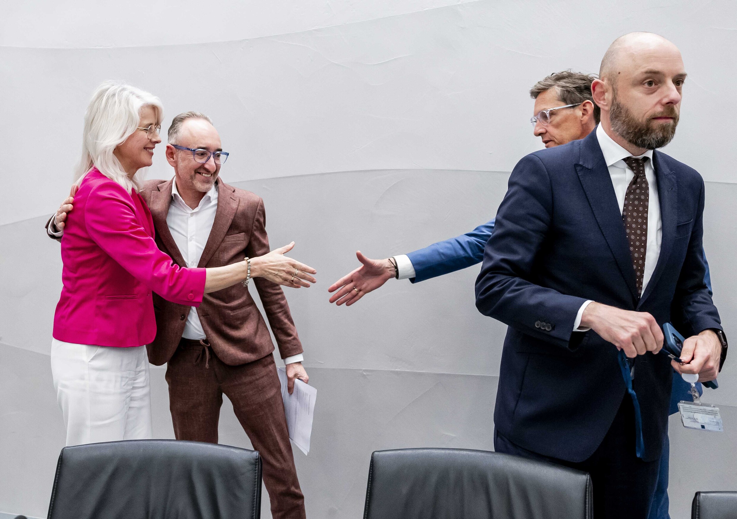 Minister Van Volkshuisvesting En Ruimtelijke Ordening