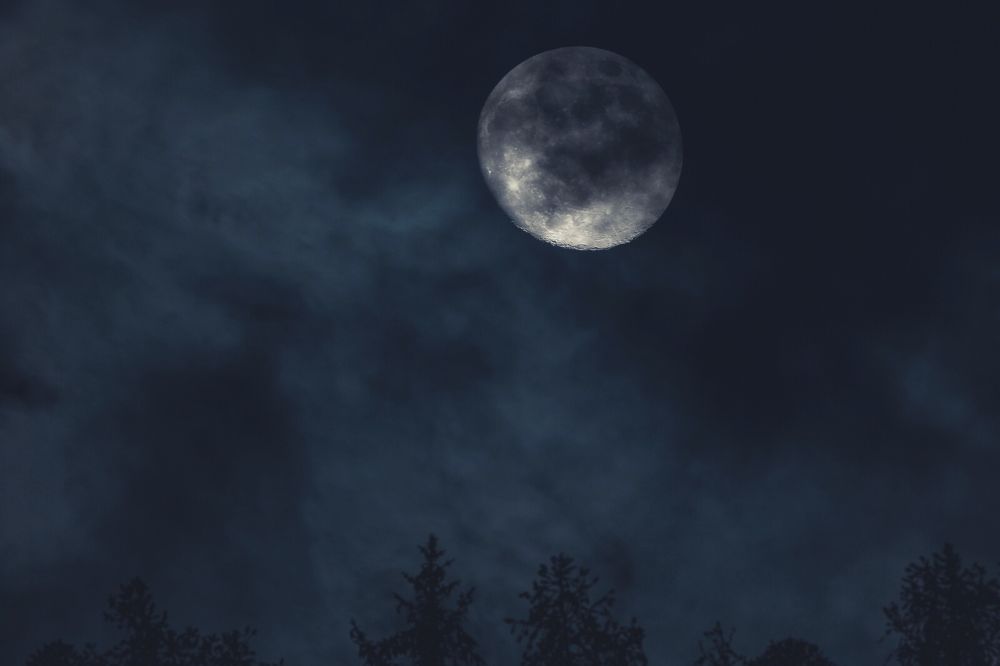 Volle maan in Maagd 7 maart 2023: vurige energie & schaduwkanten komen - Aan Het Licht Komen
