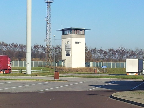 Voormalige grens oost en west Duitsland | Ron Veldwijk | Flickr - Grens West En Oost Duitsland
