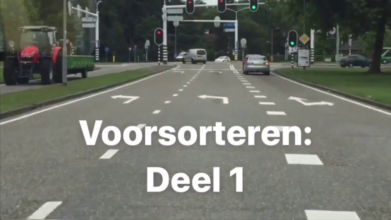 Rechtdoor Op Dezelfde Weg Gaat Voor Of Rechts Heeft Voorrang