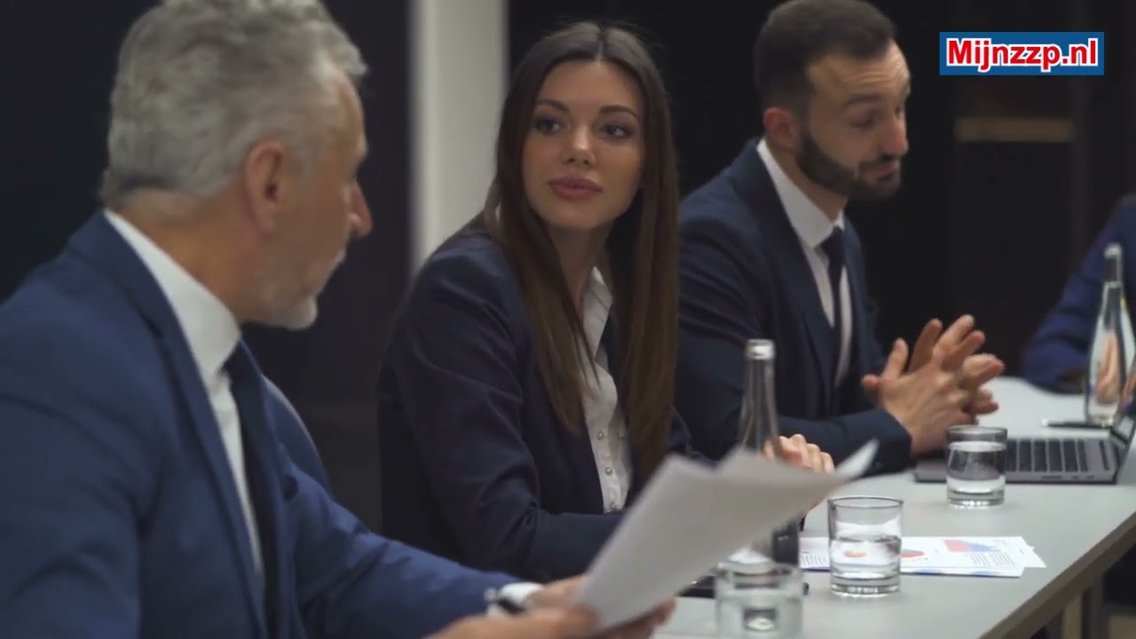Wat doet een financieel manager? - YouTube - Wat Doet Een Facilitair Manager