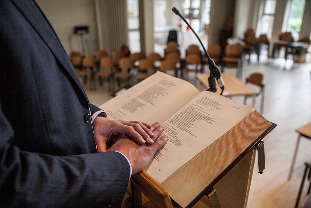 Wat geloven wij? — Evangelisch Centrum - Pap Wat Geloven Wij