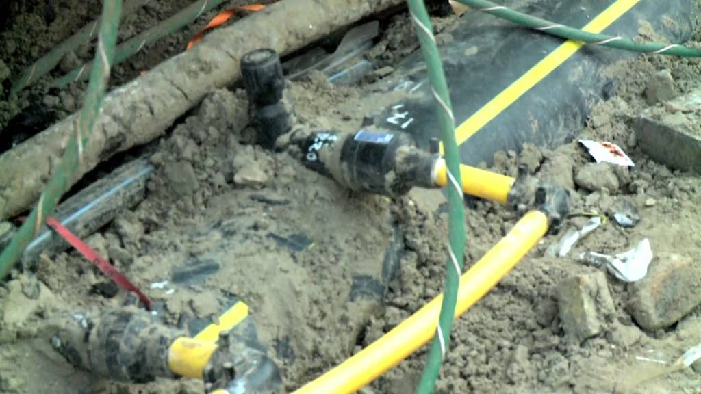 Welke leidingen lopen onder de grond? - YouTube - Waar Ligt In Italie De Waterleiding