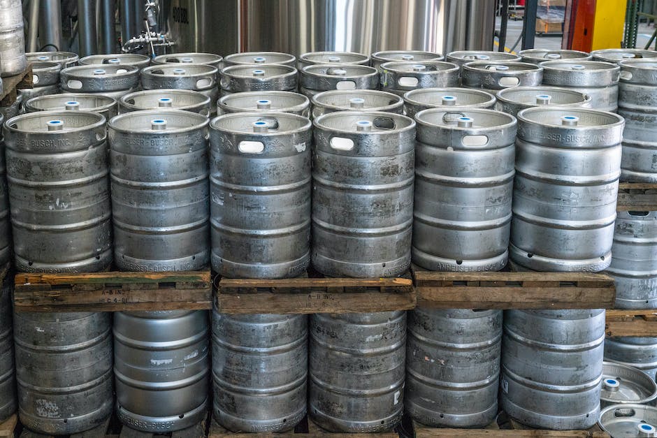 Wie viel Liter Bier trinkt ein Deutscher im Jahr? - bierbereich.de - Hoeveel Liter Bier Drinkt Een Duitser Gemiddeld Per Jaar