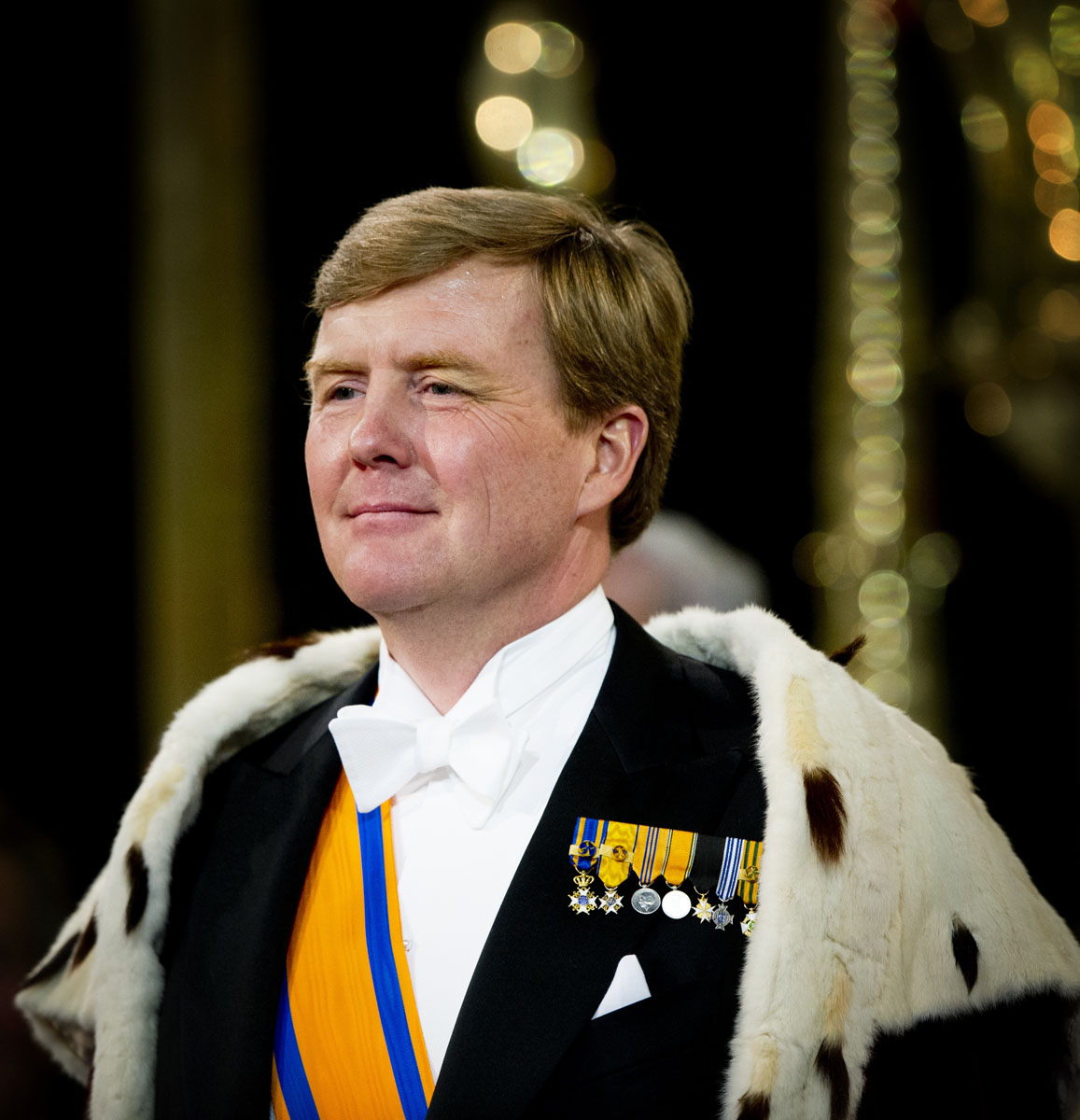 Willem-Alexander becomes new Dutch king after Beatrix abdicates - Sinds Wanneer Is Willem Alexander Koning