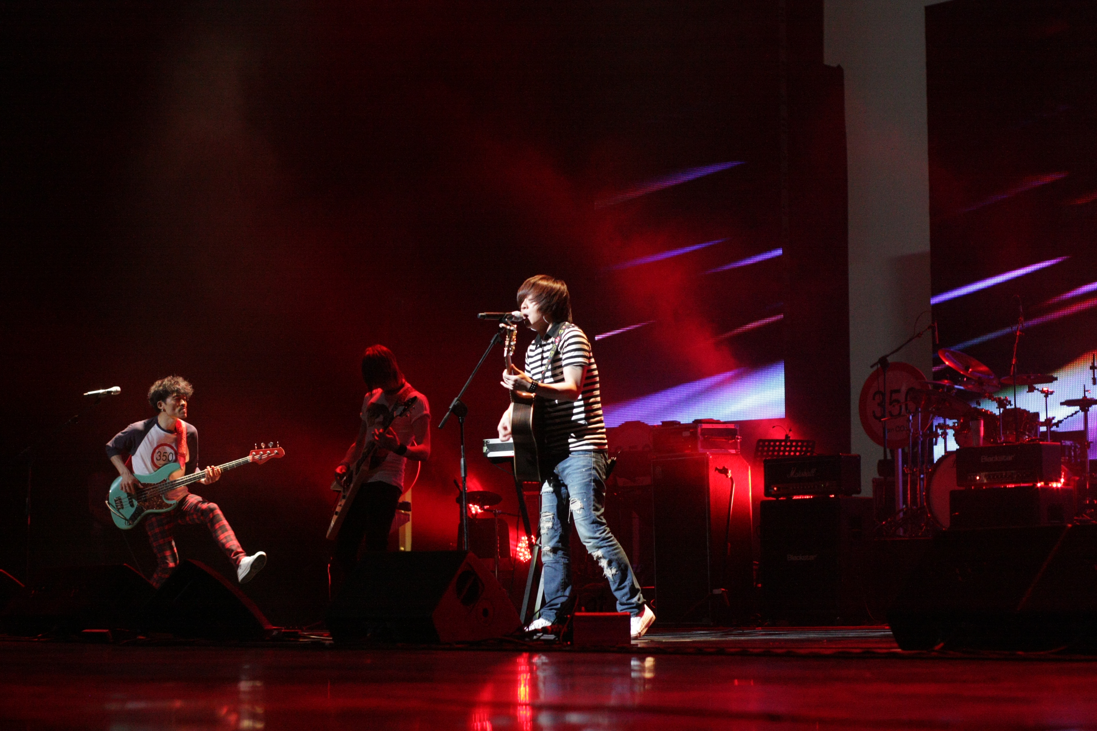 파일:YB (band).JPG - 위키백과, 우리 모두의 백과사전 - Band Ik Hou Van Holland