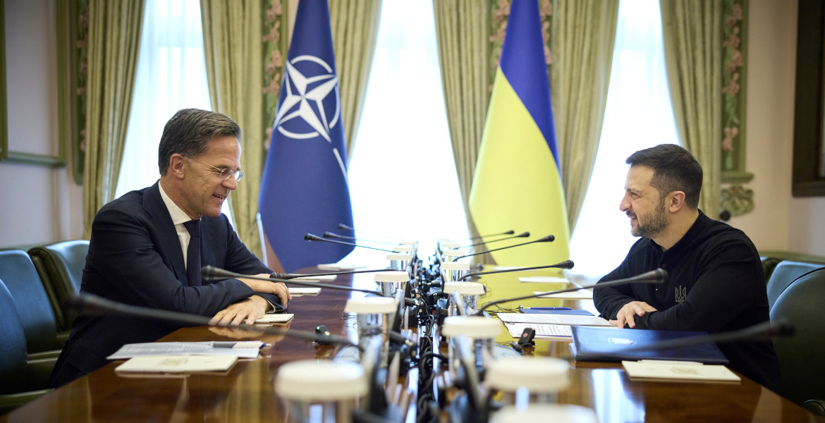 Zelensky's "victory plan": NATO membership and escalation - The Nordic - Ontving Zelensky En Rutte Op Top