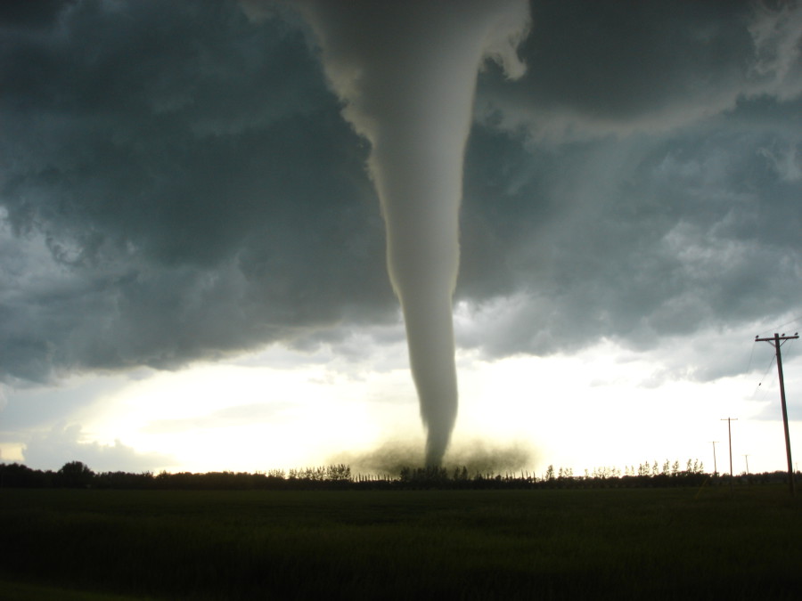 Zijn de verschillen tussen orkanen en tornado's | Netwerk Meteorologie - Wat Is Het Verschil Tussen Een Tornado En Een Orkaan