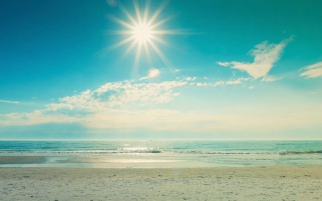Zomer foto met strand en de zee | Achtergrond Wallpapers | Summer - Blij Als Een Bij In De Zomerlucht